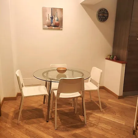 Ele House Apartmán
